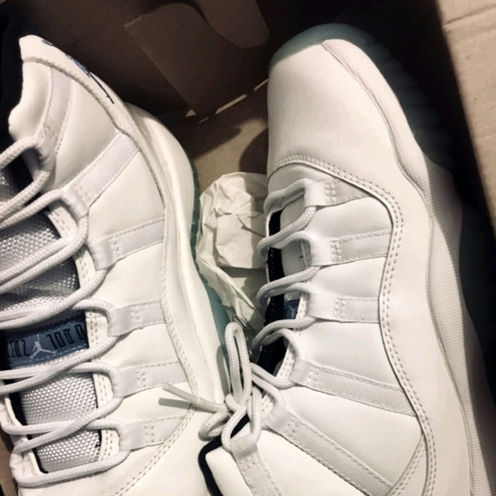 Jordan 11 - Picture 4 of 4